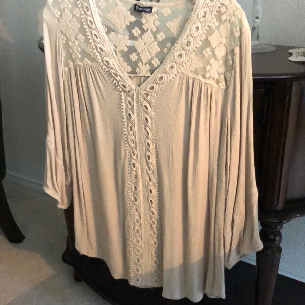 “New directions” Beige women’s top Large